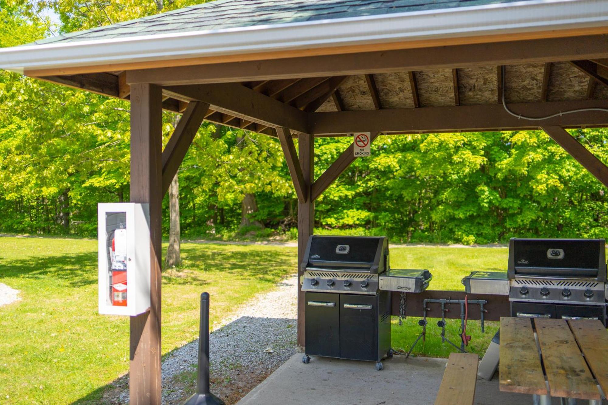 Horseshoe Valley Suites - The Maple Shanty Bay Экстерьер фото